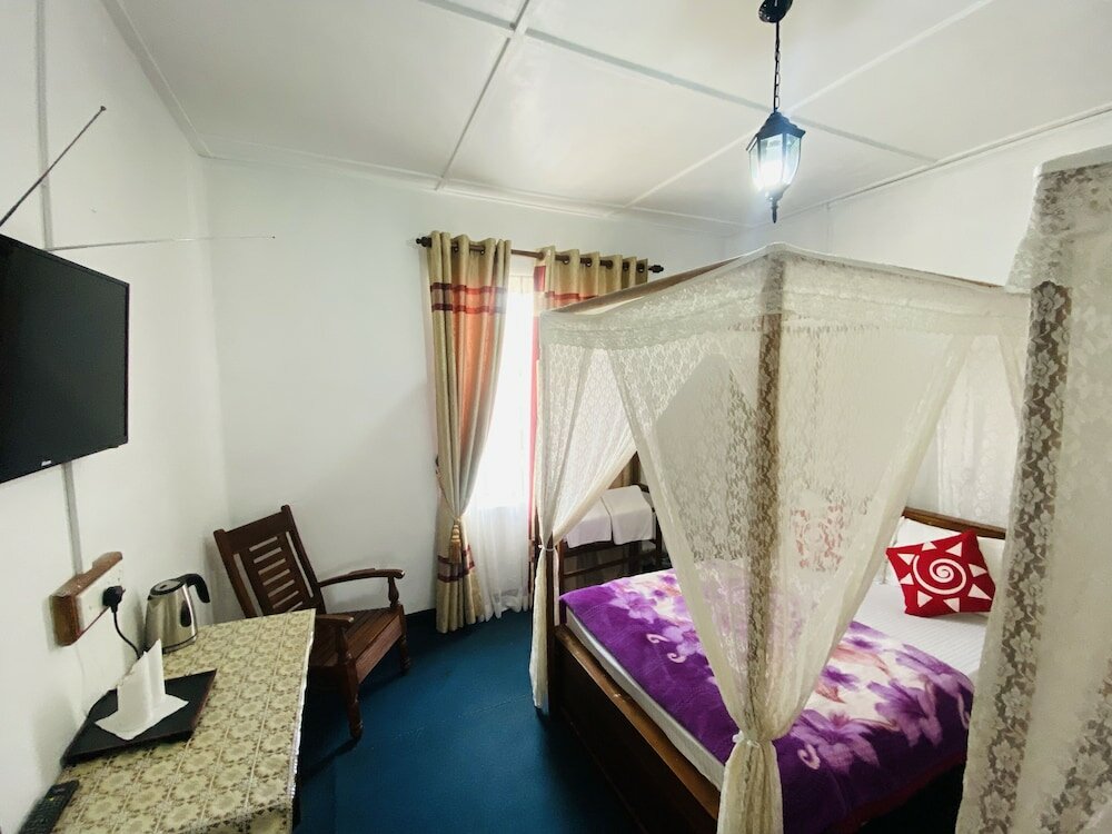 Фото Zion White House