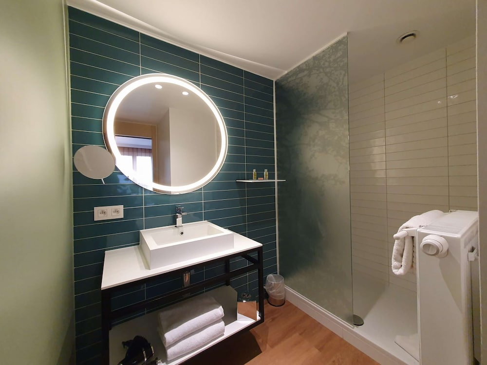 Фото Hilton Garden Inn Brussels City Centre