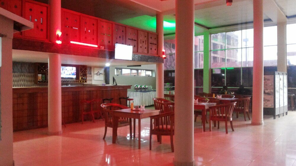 Фото Continental Hotel Gulu