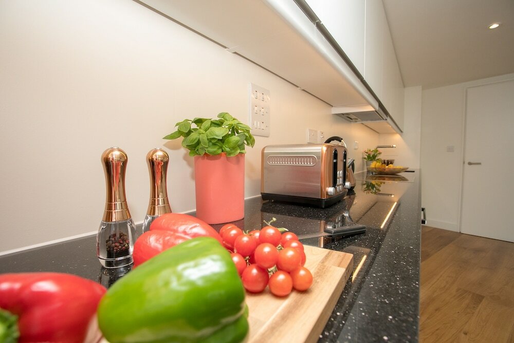 Фото Moonside - Stunning Angel Apartments