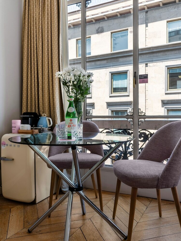 Фото Milan Adore