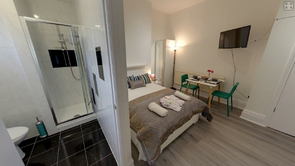 Фото Camden Apartments