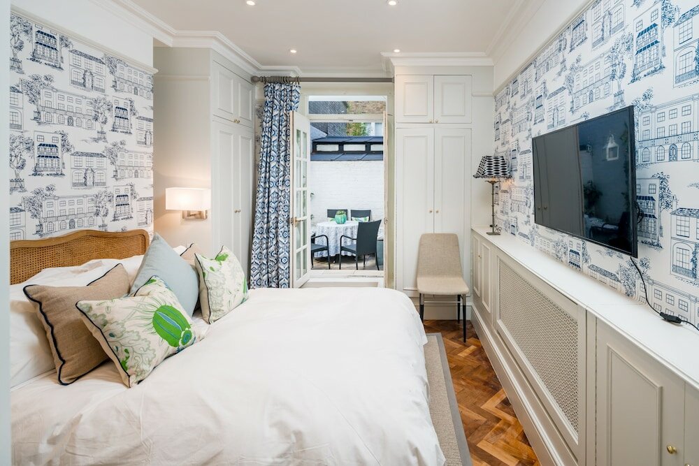 Фото Altido Charming 1br flat w Patio in the Heart of Pimlico