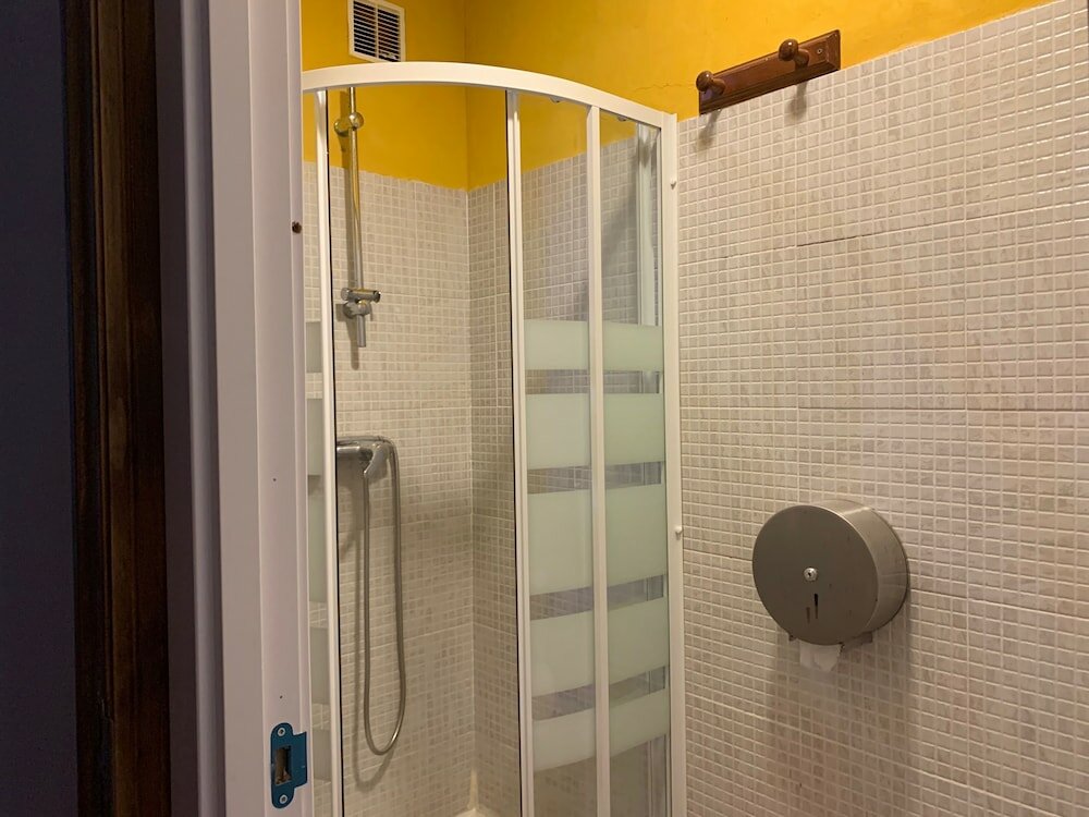 Фото Albergue La Estación - Hostel