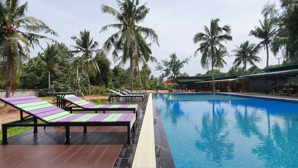Фото Moonshine Resort Chumphon
