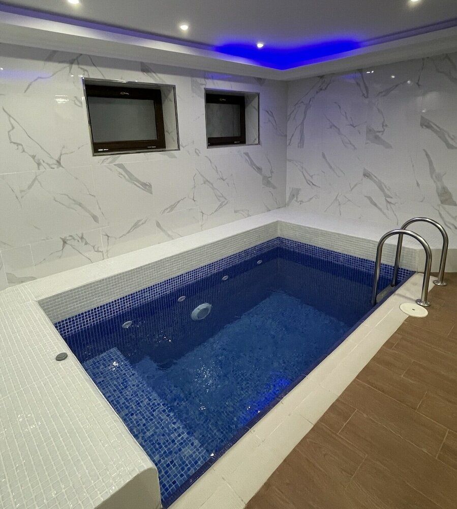 Фото Seven Beauties