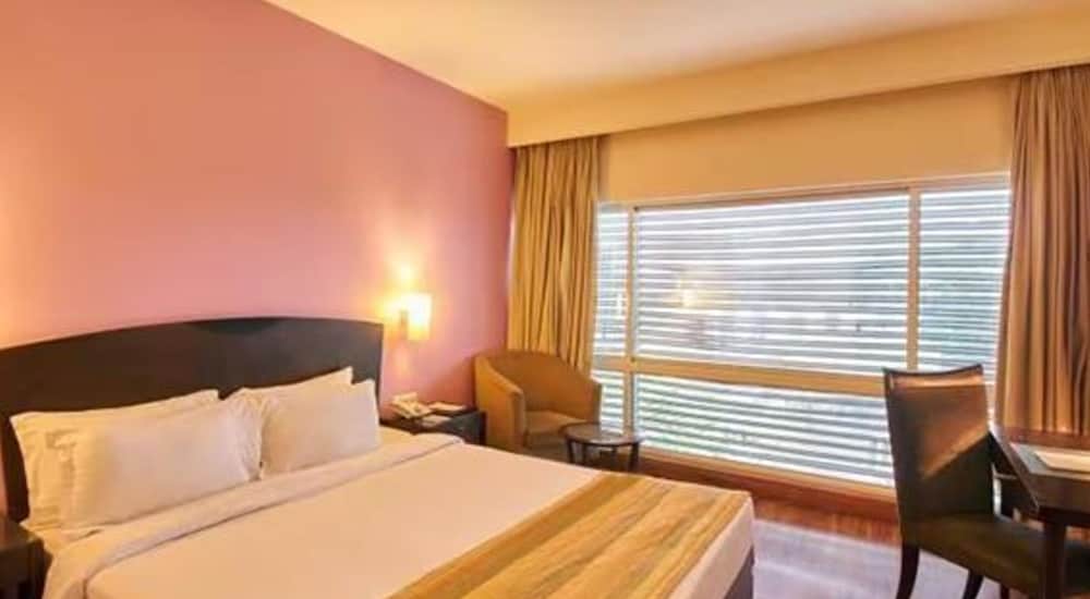 Фото Centurion Hotel