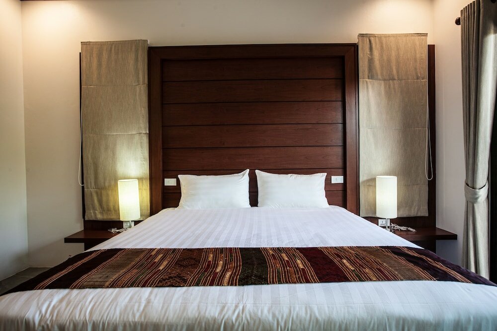 Фото Baan Pinya Executive Bungalow