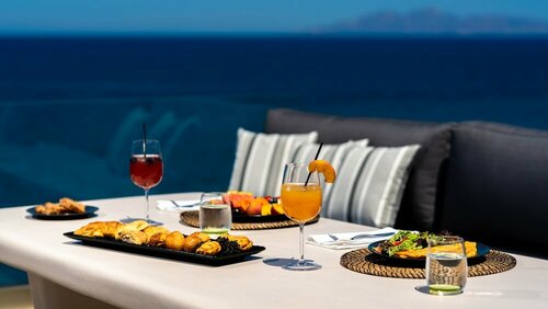 Гостиница Neoma Luxury Suites