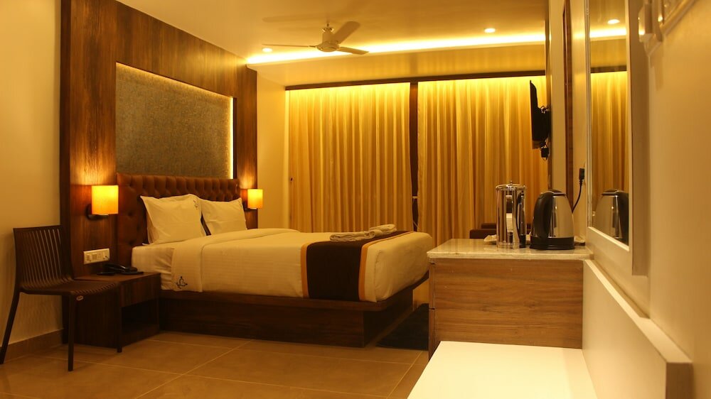 Фото Hotel Idhaya