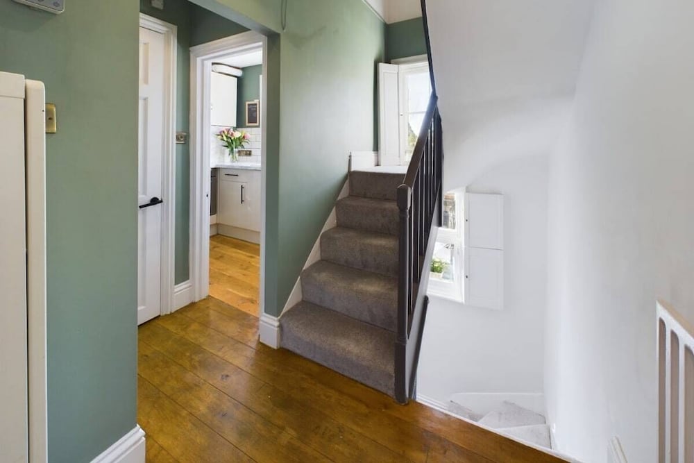 Фото The Dalston Hideout - Captivating 2bdr Flat