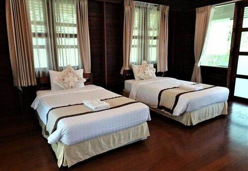 Гостиница West Wonder Riverside Resort