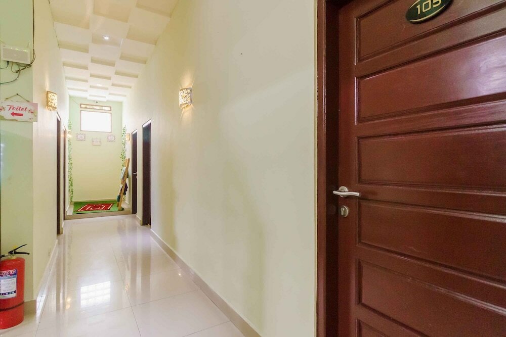 Фото RedDoorz Syariah near Jam Gadang Bukittinggi 2