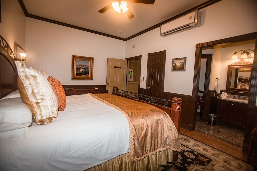 Фото Kiepersol Bed and Breakfast