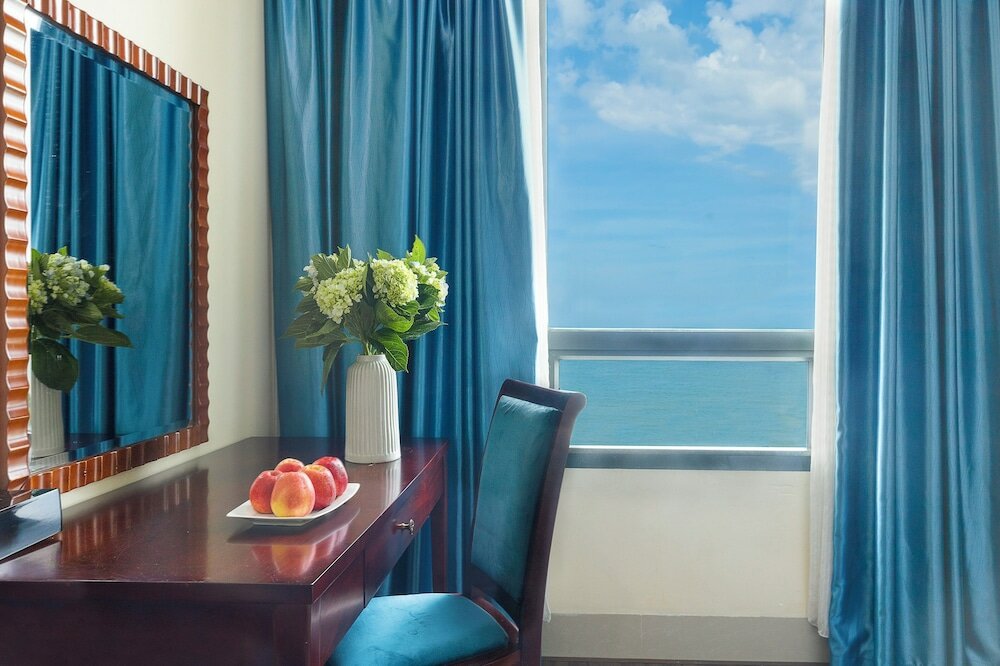 Фото Ht World Hotel