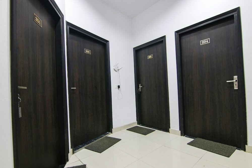 Фото Fabhotel City Stay