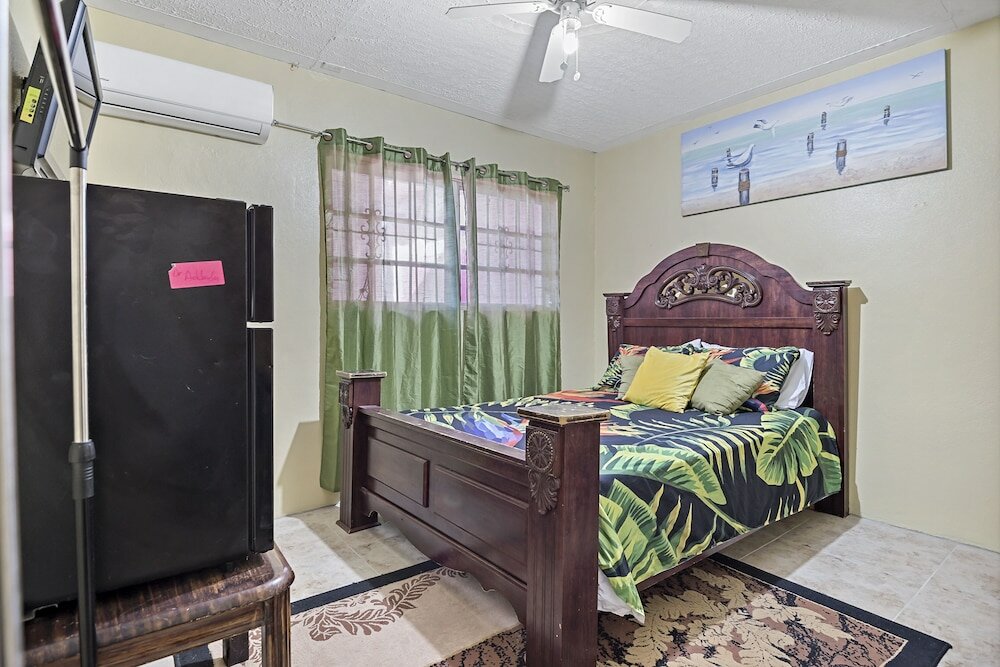 Фото Cocoplum Rest N Hideaway 1