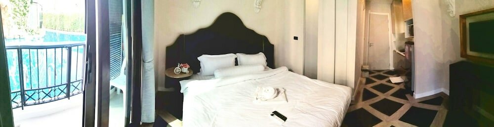 Фото Espana Condo by Som