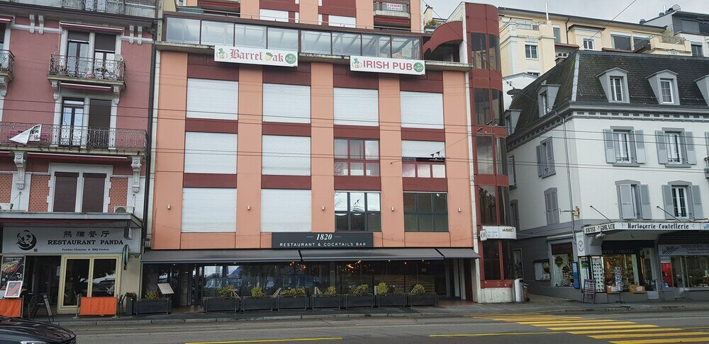 Фото Montreux Lake View Apartments City Centre