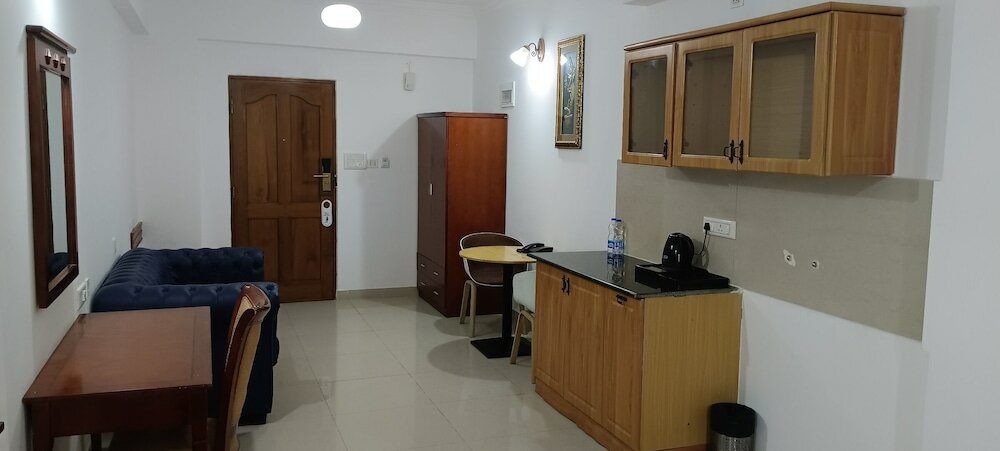 Фото Hyde Park Aparthotel