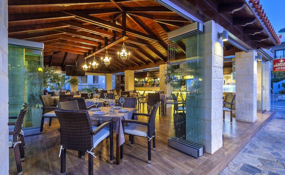 Фото Hotel Castle Suites