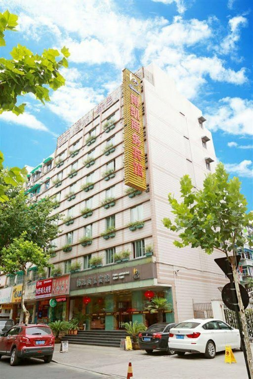 Фото отеля 1