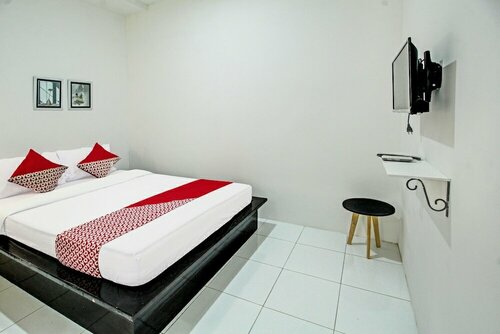 Гостиница Oyo 92433 Sirih Gading Family Guest