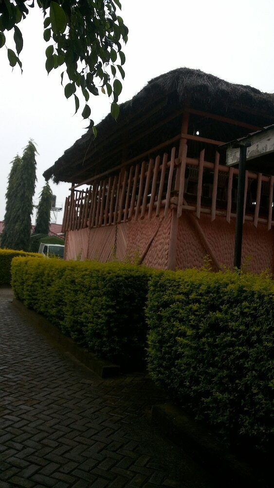 Фото Leosim Hotel Nebbi