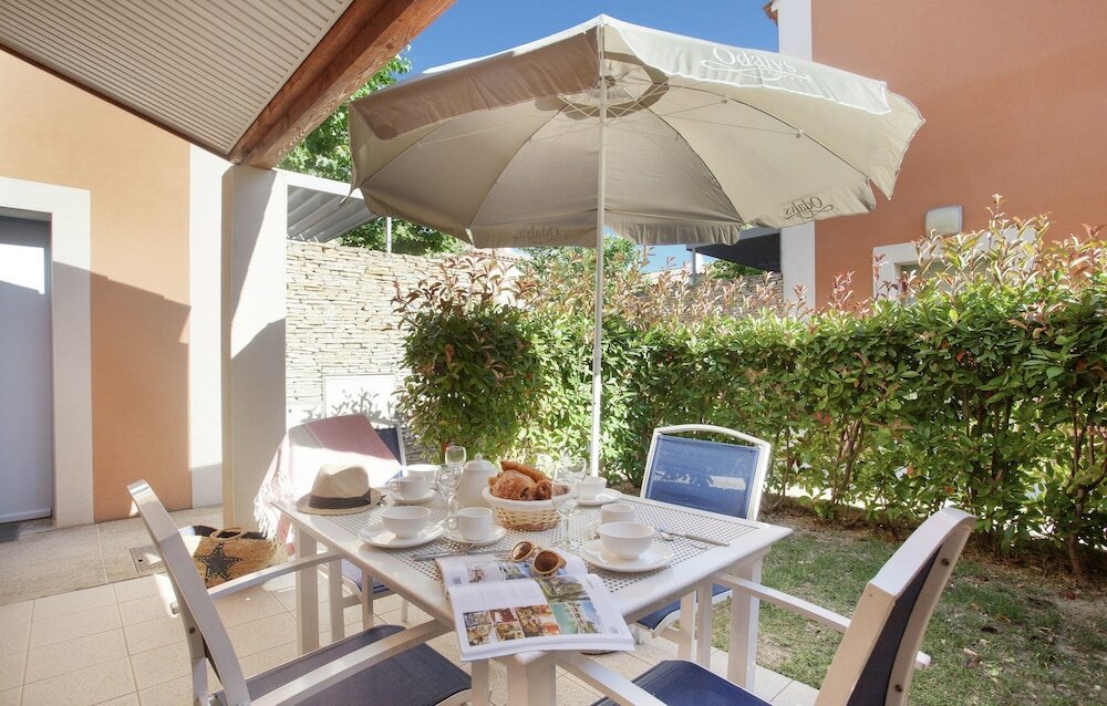 Фото Résidence Odalys Le Mas des Flamants