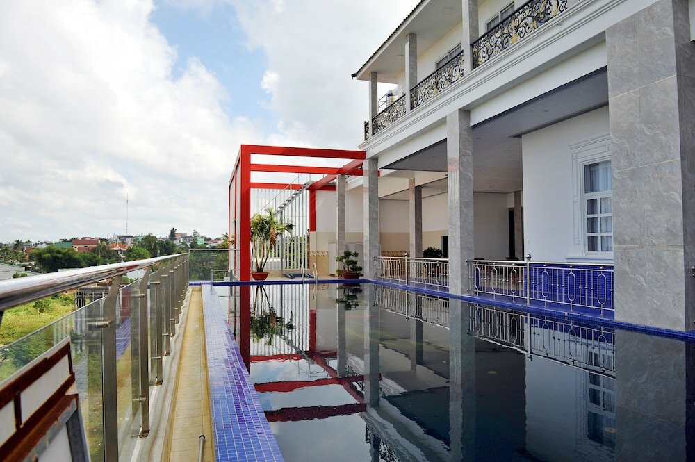 Фото Tam Chau Luxury Hotel