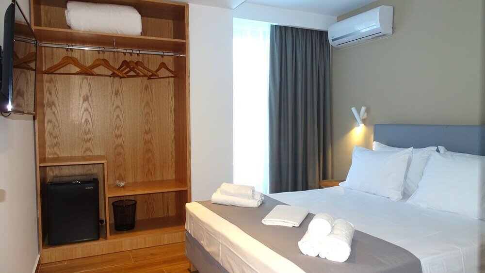 Фото Valmar Hotel