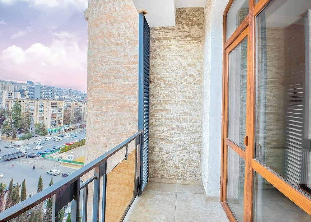 Фото Hb apartments Vazha Pshavela