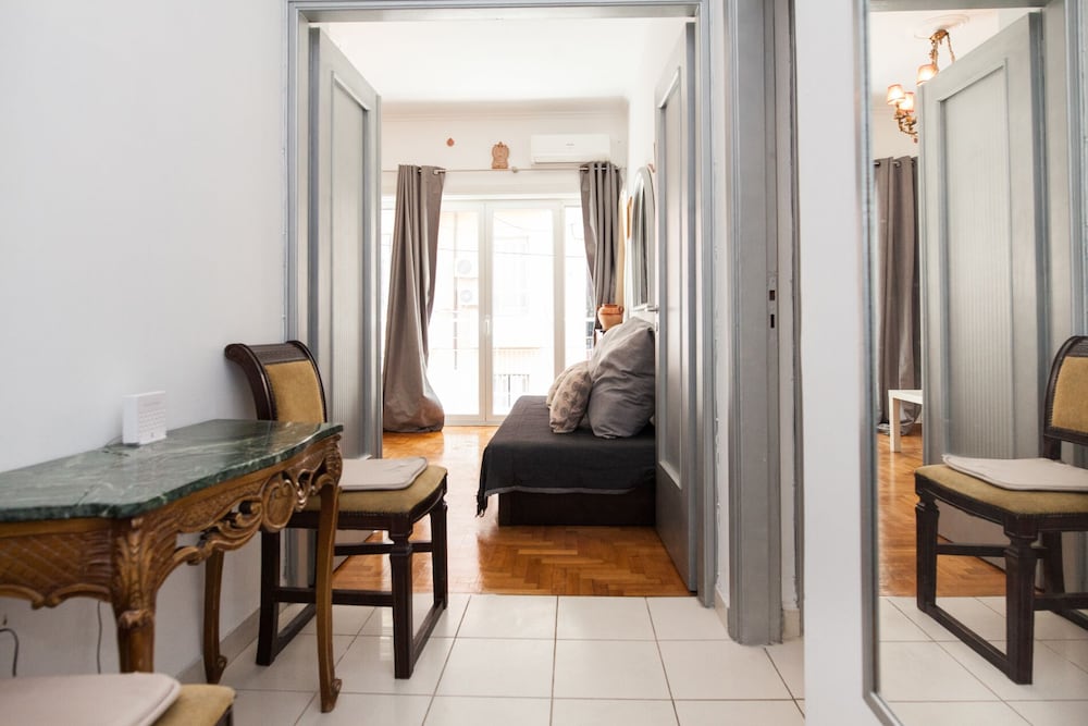 Фото Chic 1 Bedroom Heaven in Athens