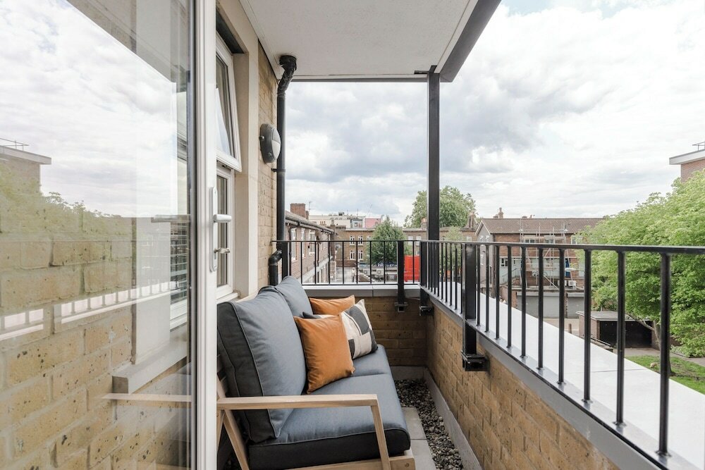 Фото Old Kent Road YourApartment