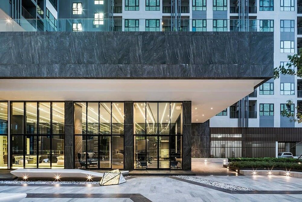 Фото The Base Central Pattaya Sea View