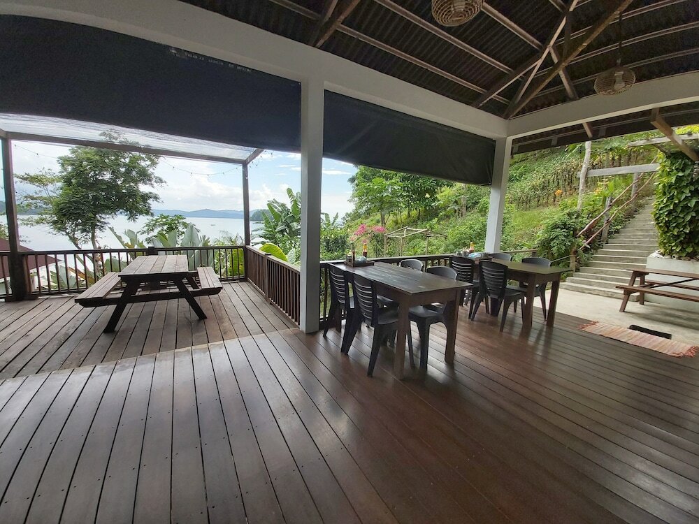 Фото Bigfin Beach Resort