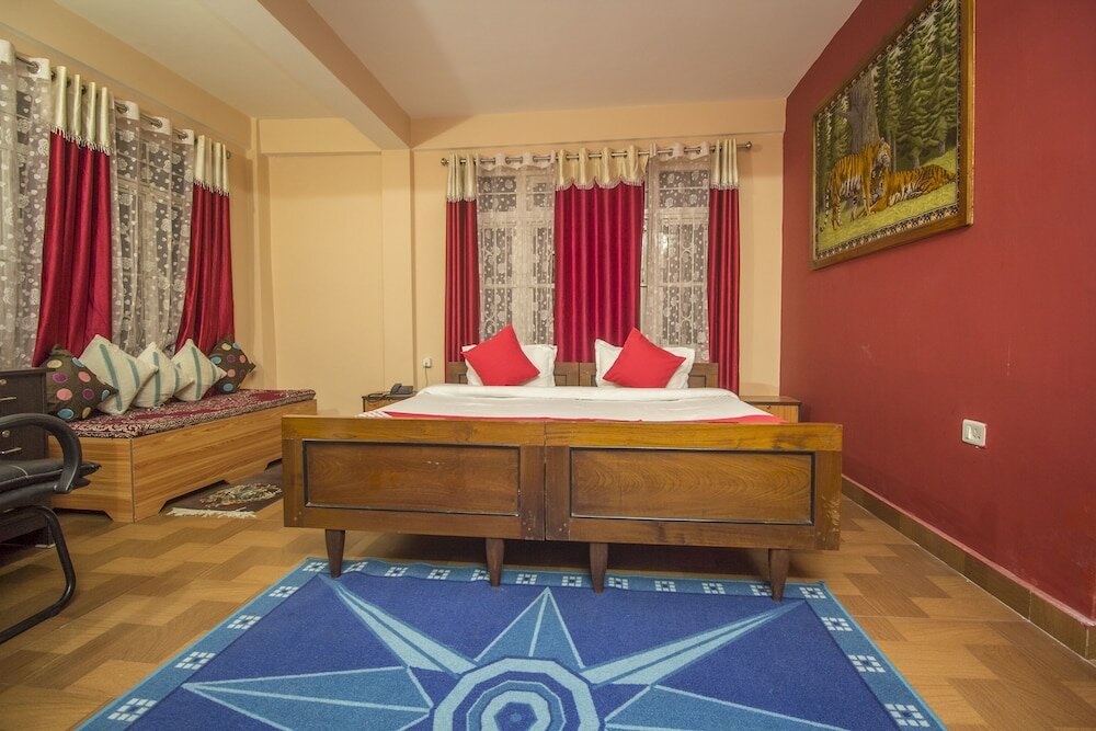 Фото Oyo 30417 Hotel Green View Neelgiri