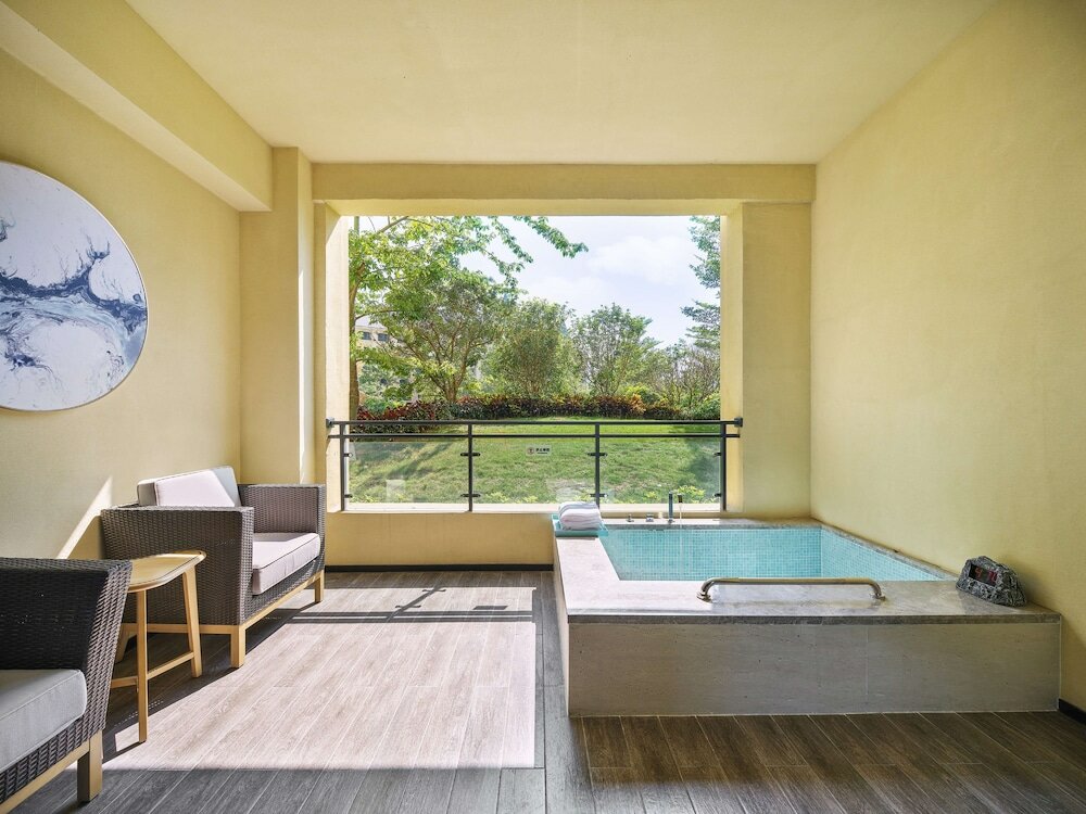 Фото DoubleTree by Hilton Yingde Resort