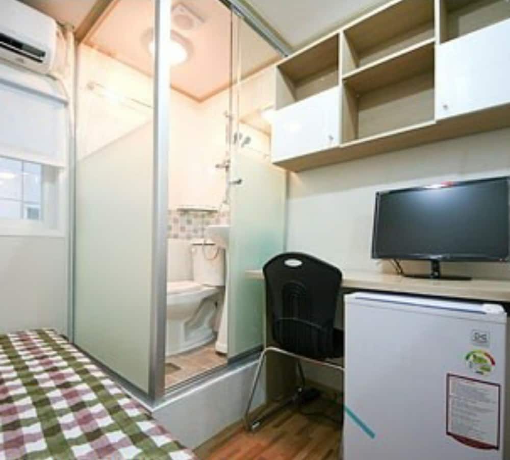 Фото Happy House Jongno