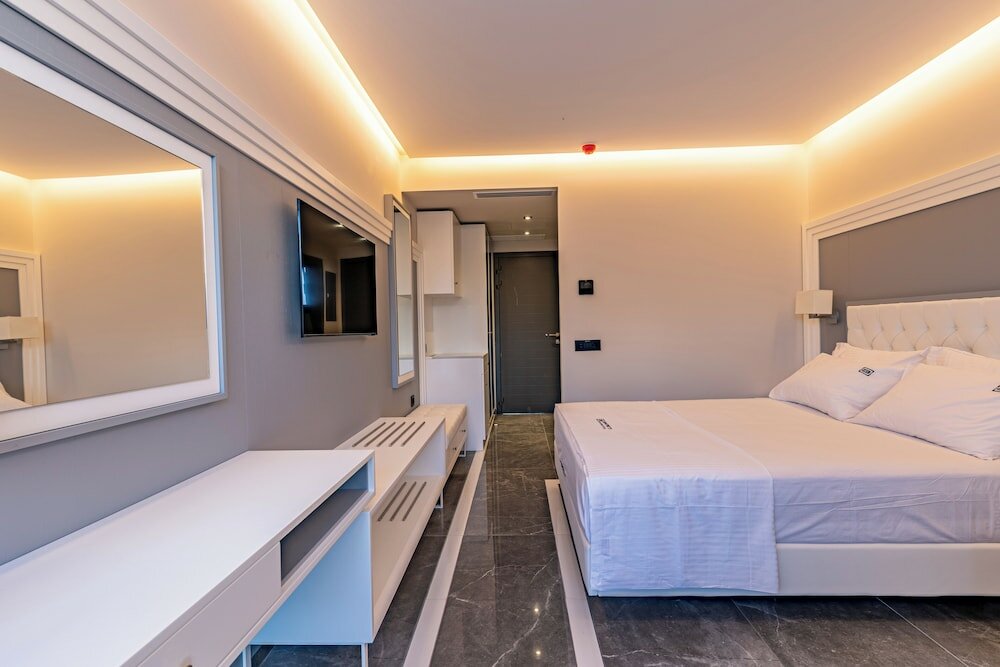 Фото Bareti Boutique Hotel