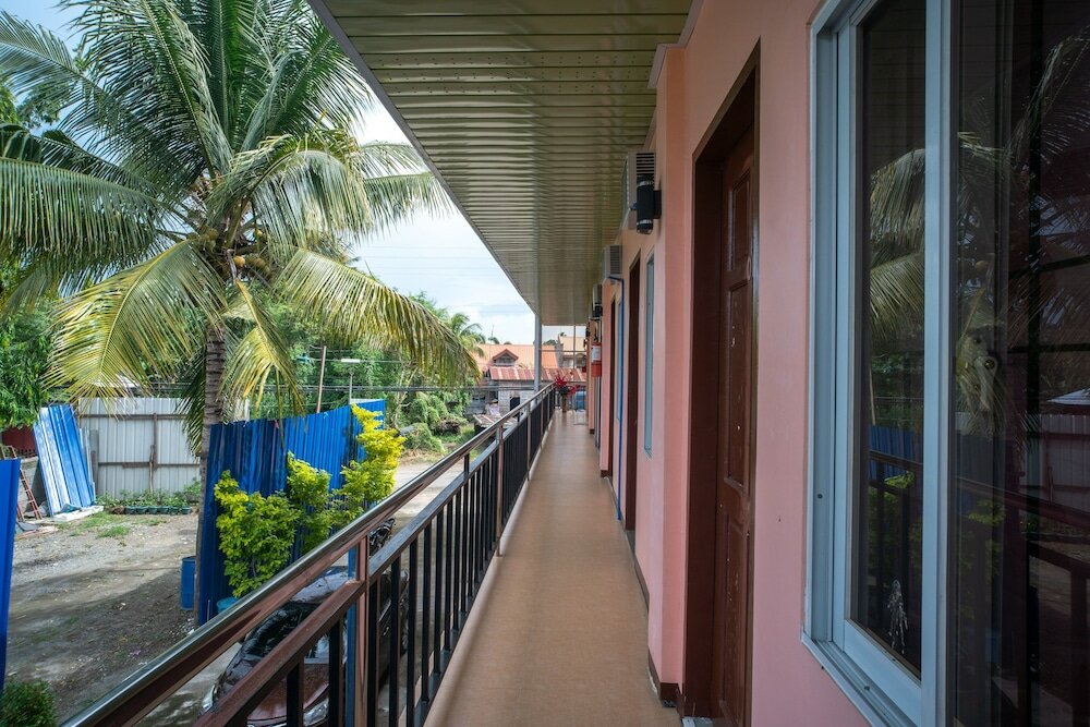 Фото Oyo 615 Cvp Hotel