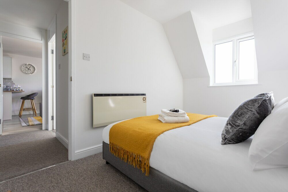 Фото Castle Reach Apartment by Creative Stays