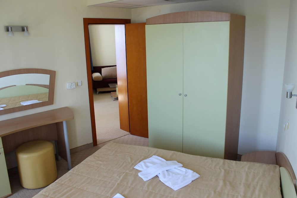 Фото Family Hotel Sunday