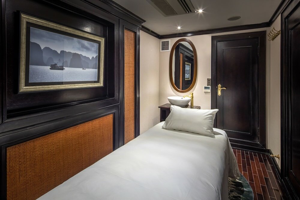 Фото Ambassador Cruise Halong Bay
