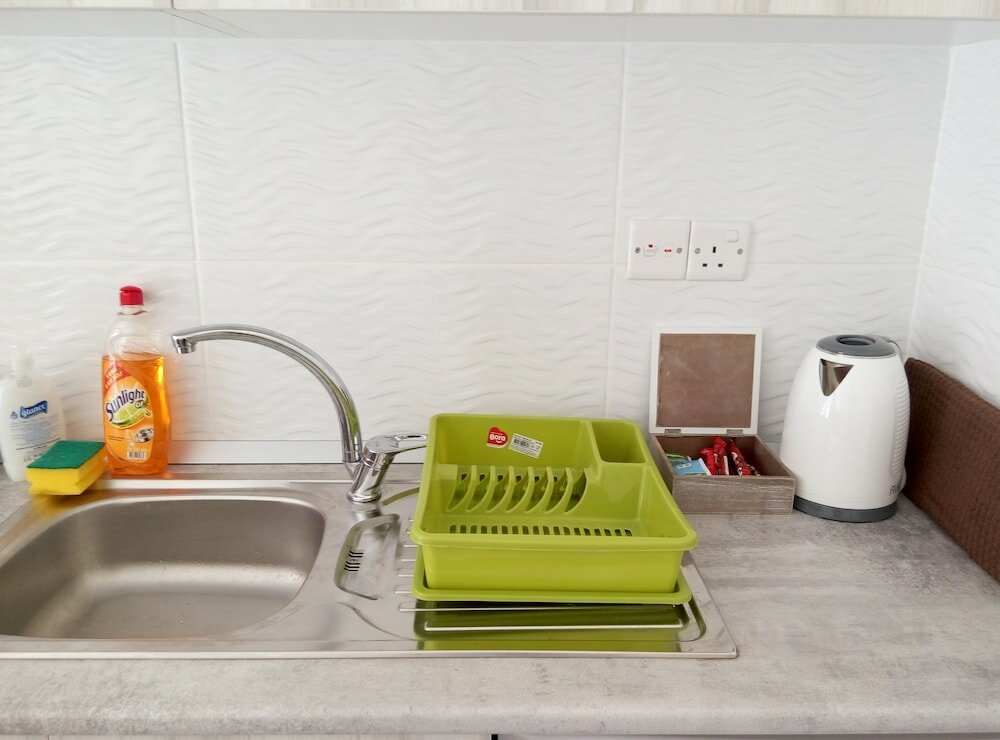 Фото One Bedroom Apartment at Longbeach