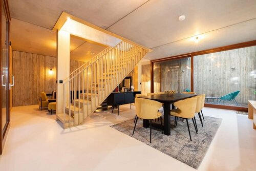 Гостиница The Victoria Park Sanctuary - Stunning 2bdr Flat в Лондоне