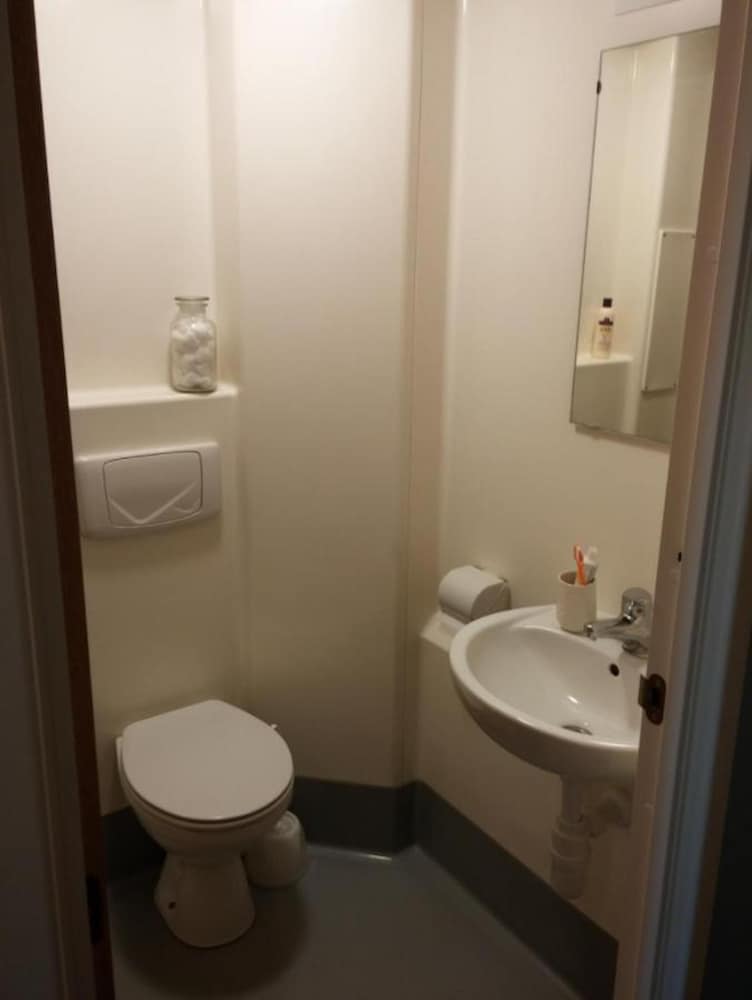 Фото EN Suite Rooms Students Only - Newington