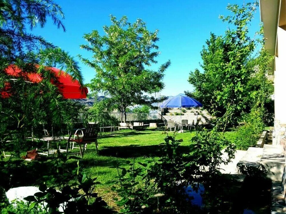 Фото Gahirat Castle