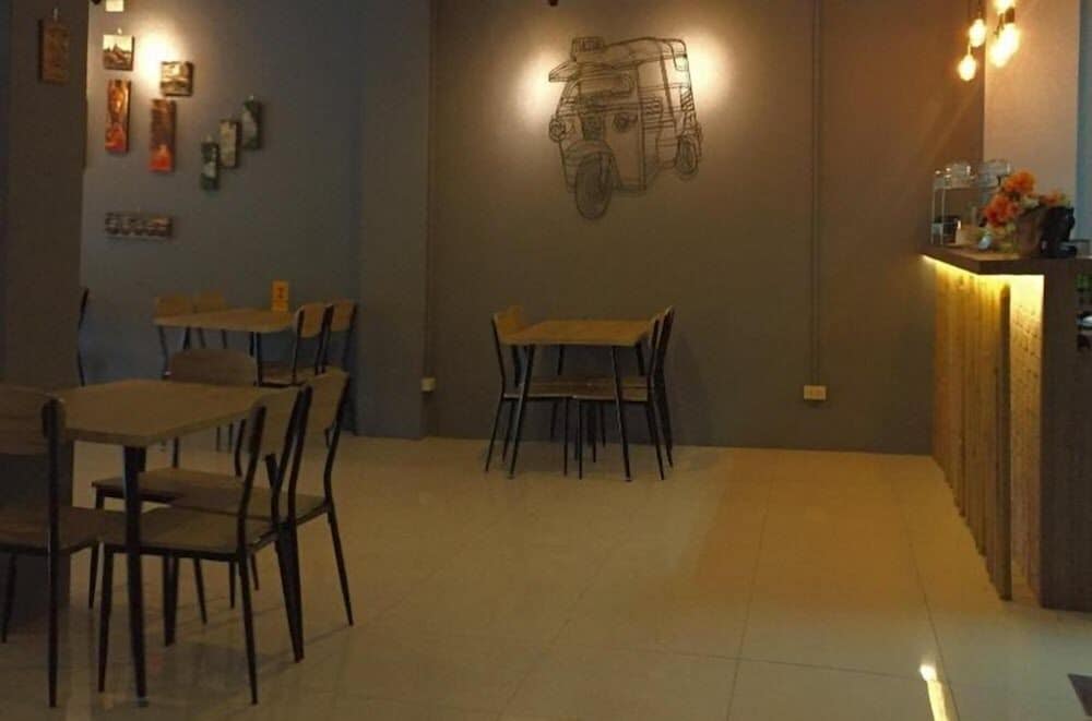 Фото Youth Hostel