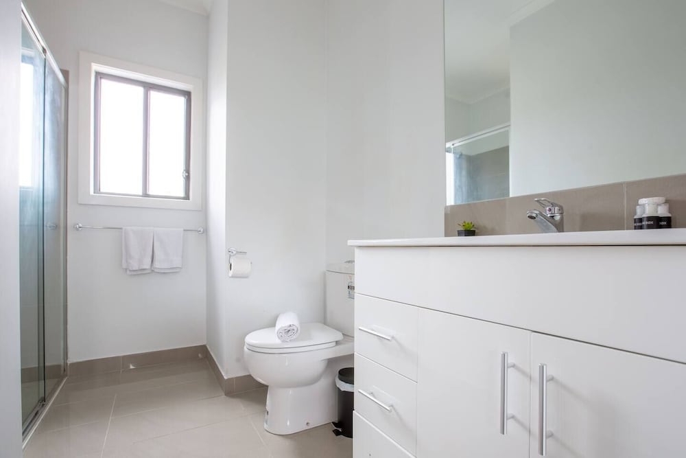 Фото Stunning 3beds Near Knox Shopping Centro@wantirna